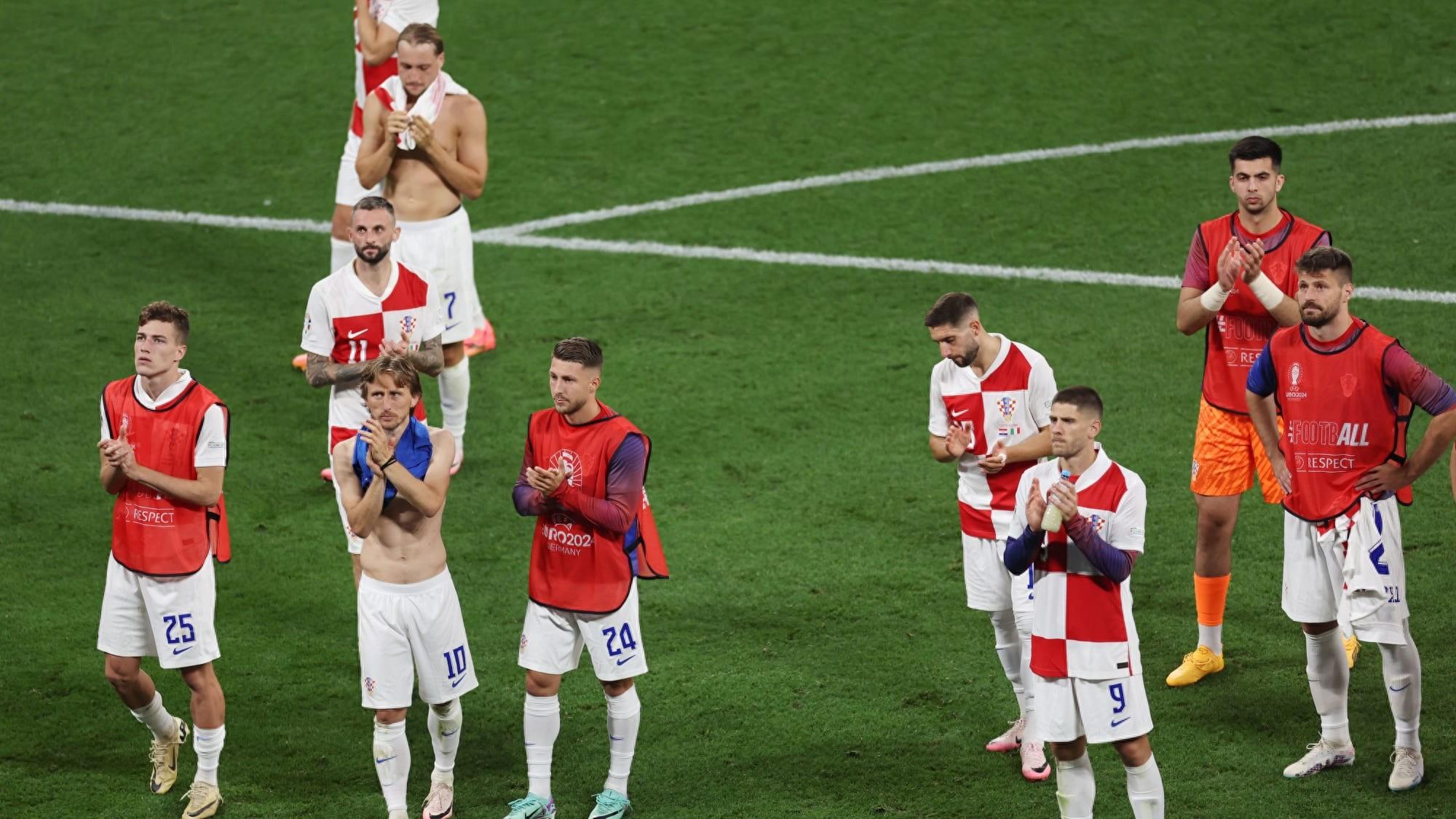 关于德布劳内连续十五场比赛得分超过比赛规则变更，西班牙队不断突破！引发球迷热议的信息