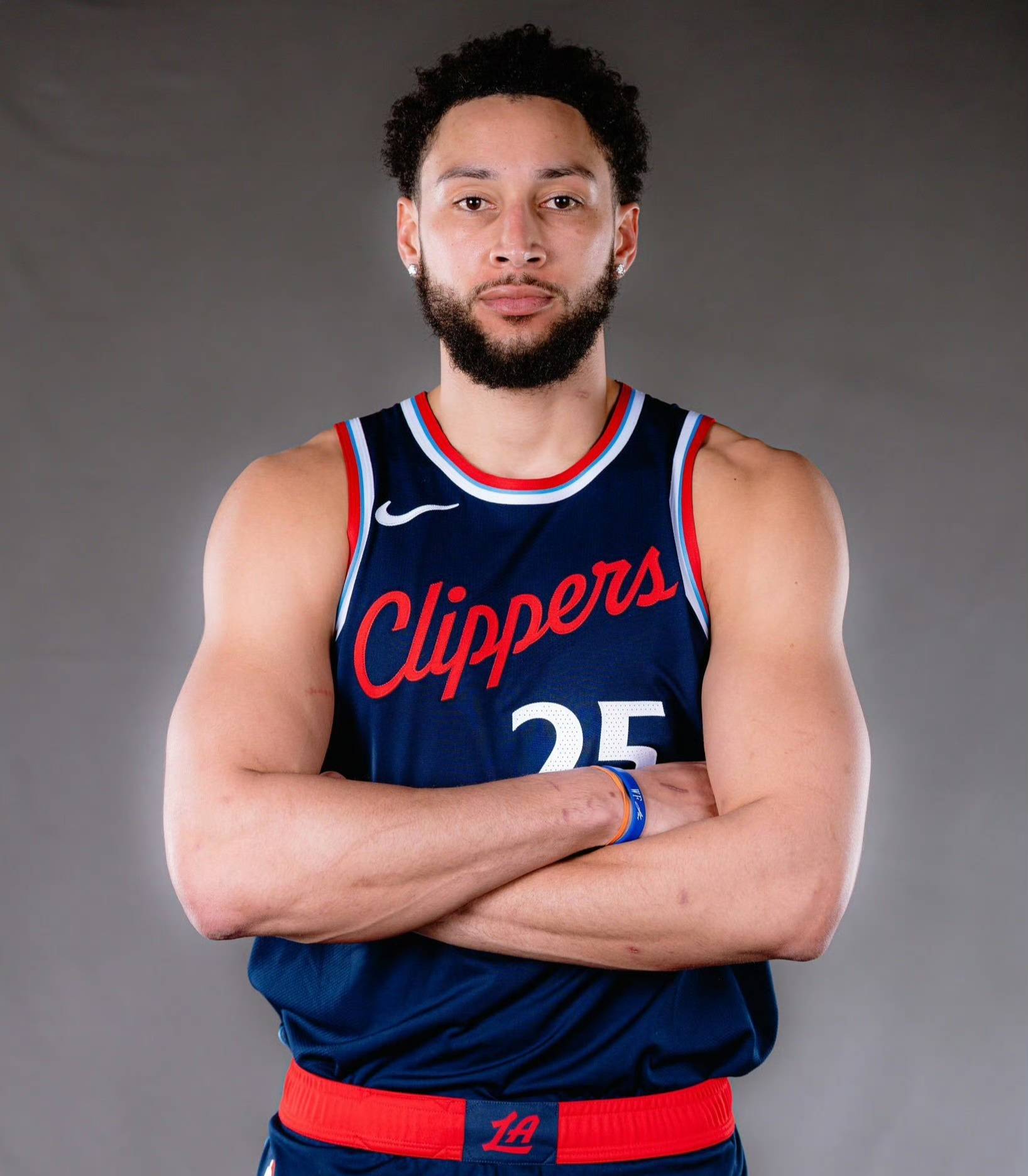 包含德甲倒计时，洛杉矶湖人赛前造点机会，细节引发关注，质疑声仍在，资深球员宣示担当的词条