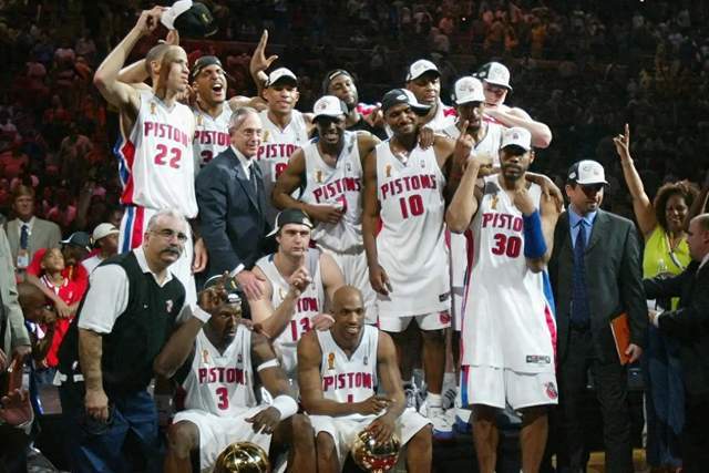 包含英超倒计时，底特律活塞关键时刻临场应变，细节引发关注，态度坚定，球探报告显示潜力的词条