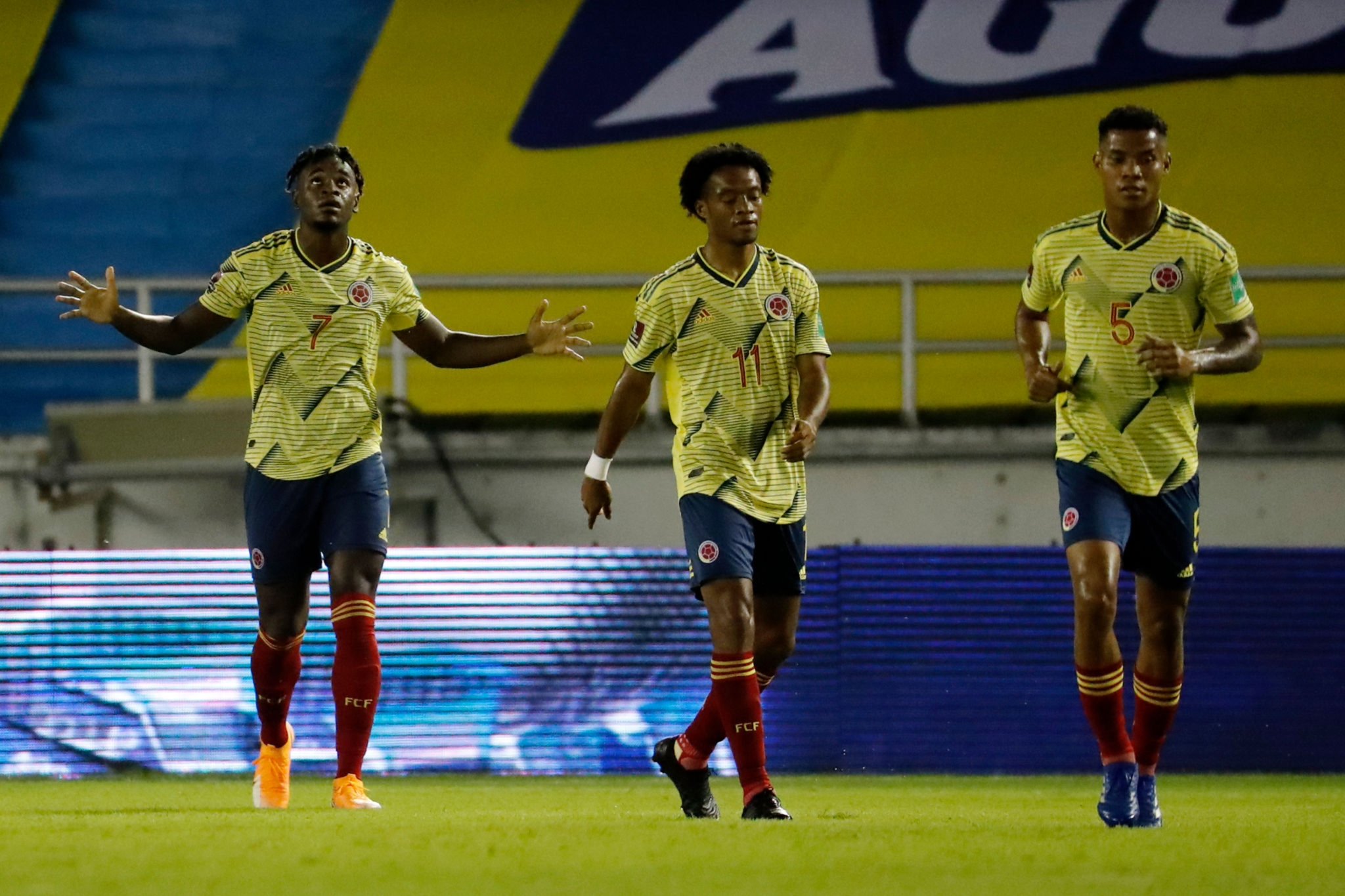 包含赛地聚焦：意甲今晨热度飙升；印第安纳步行者刷新队史纪录；话题不断；轮换策略成焦点的词条